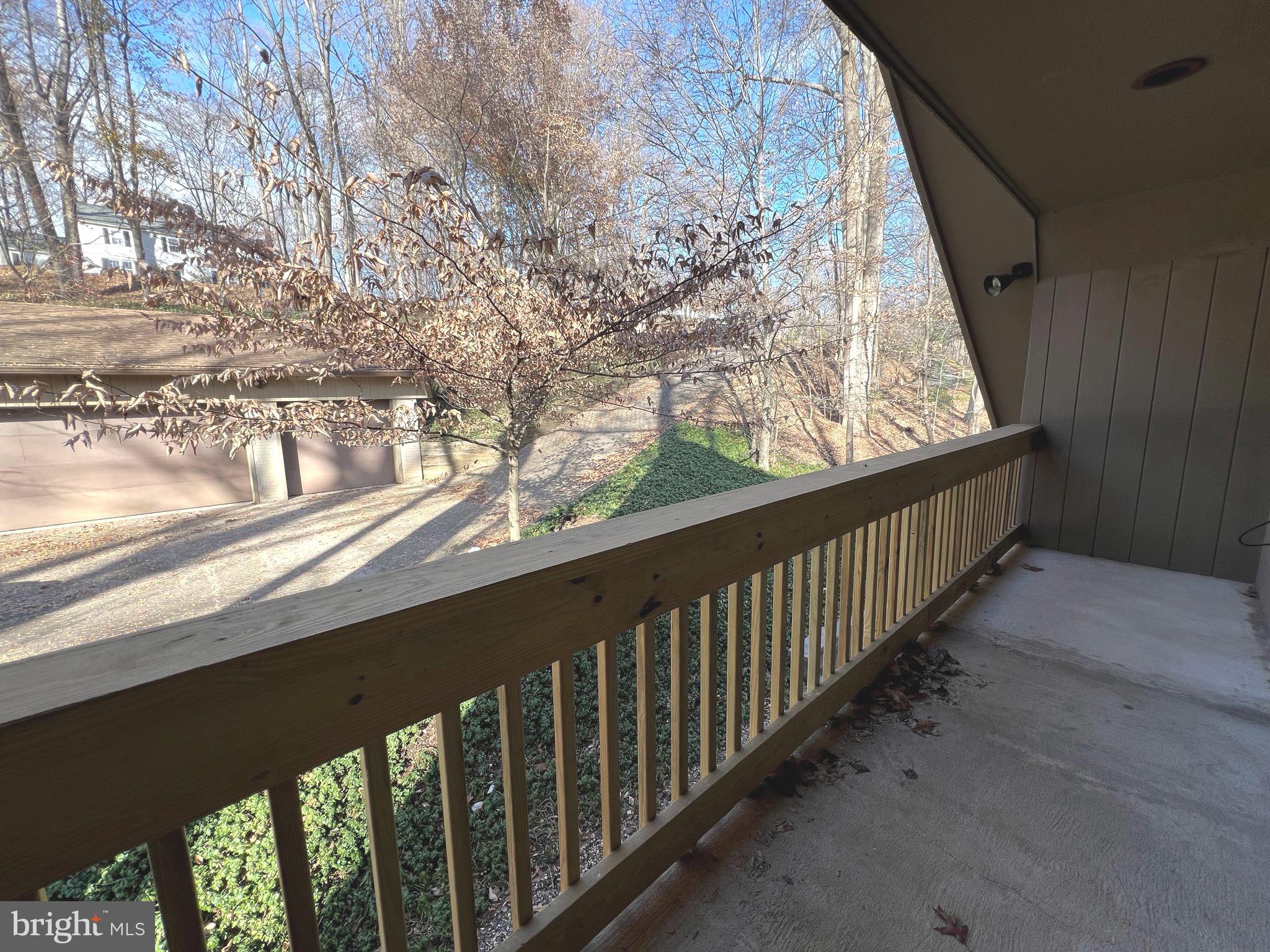12889 EAGLES VIEW RD