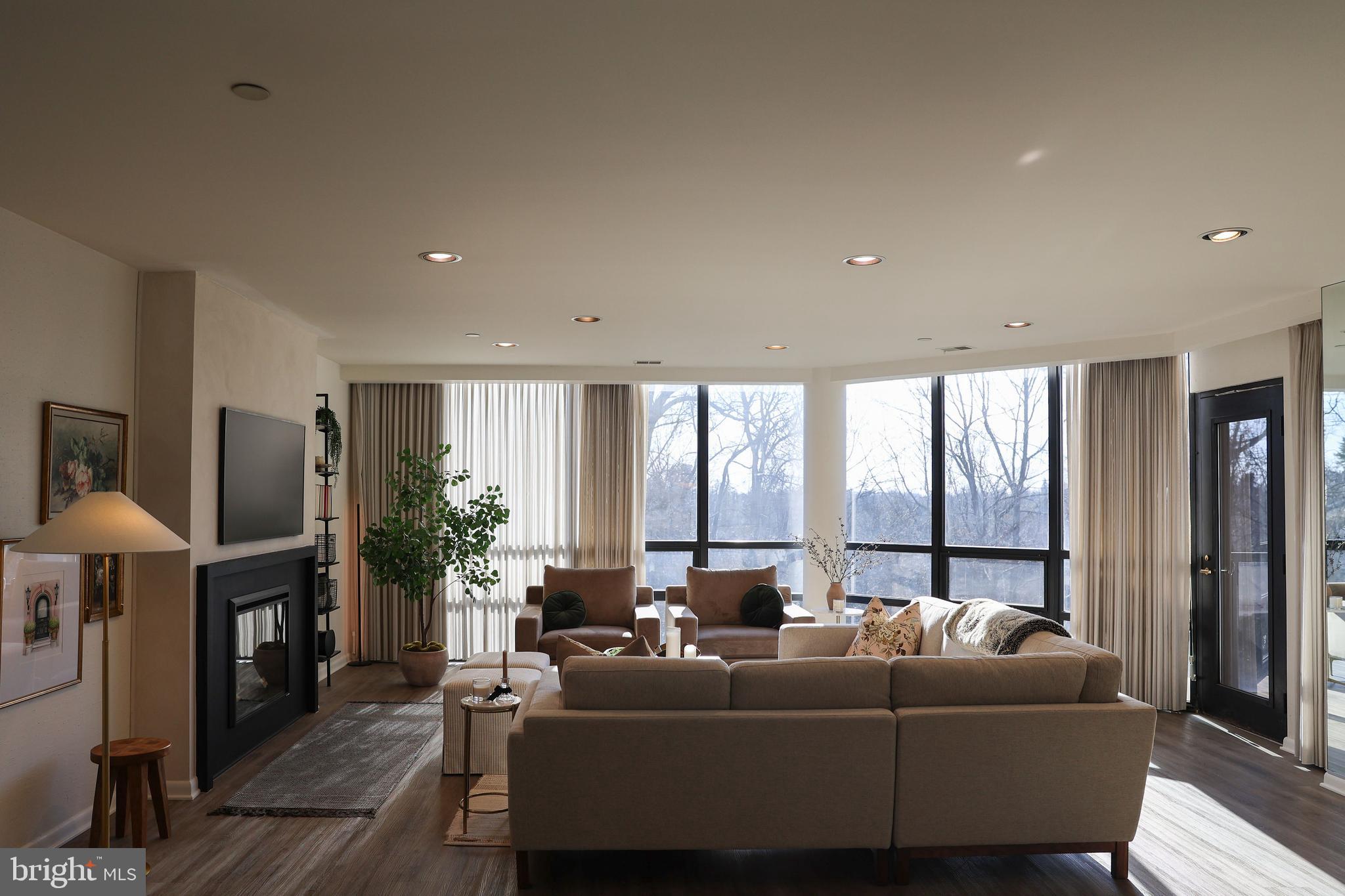 4001 Old Court Road #215