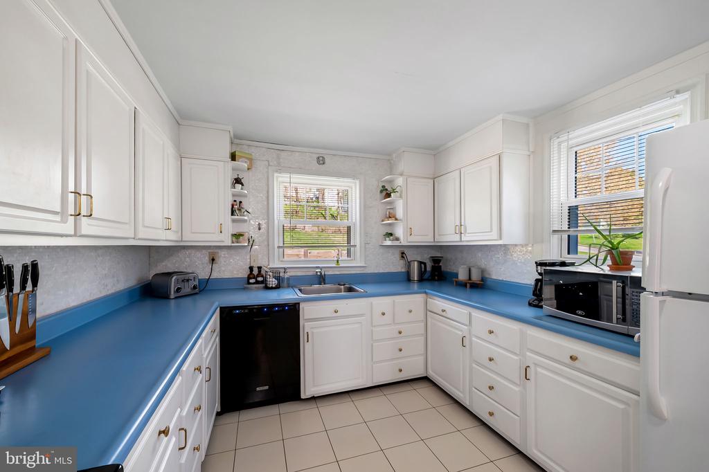 1208 Overbrook Rd