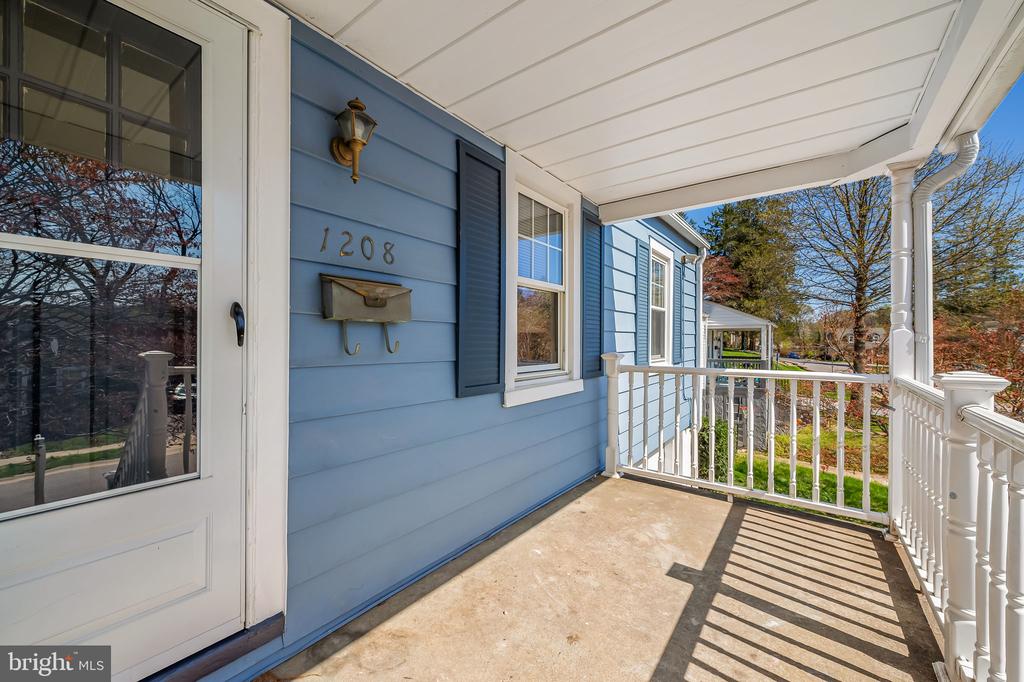 1208 Overbrook Rd