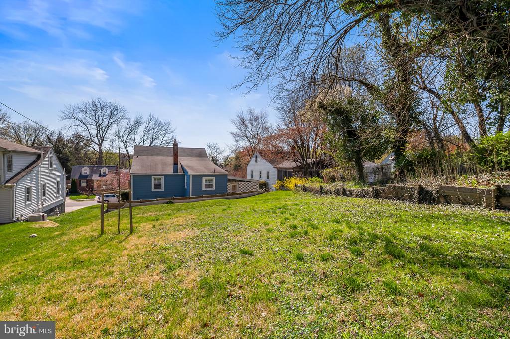 1208 Overbrook Rd