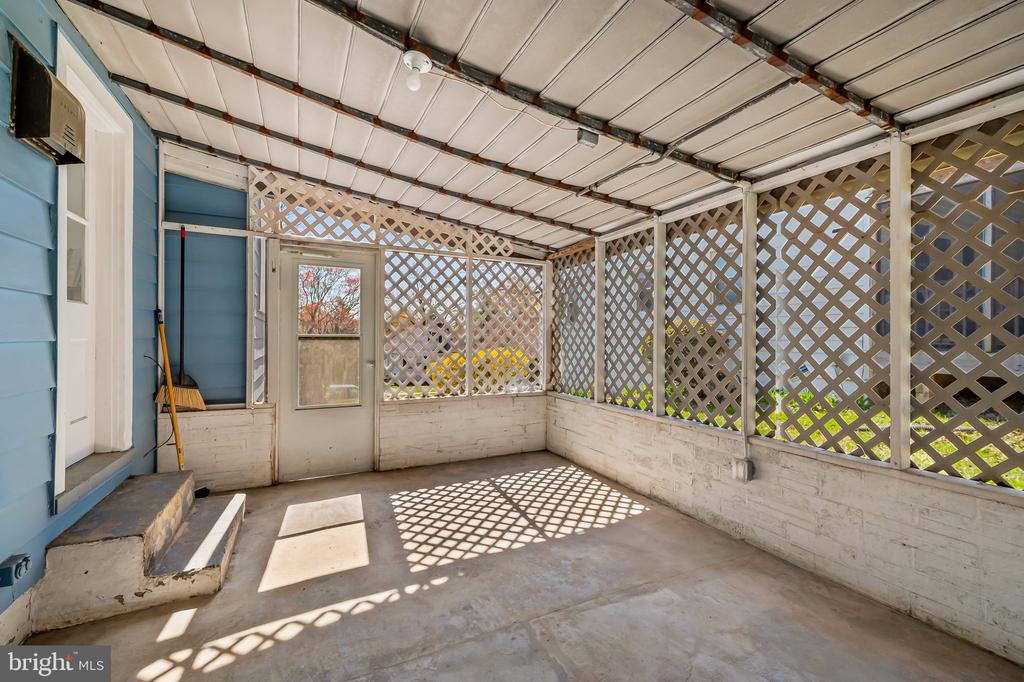 1208 Overbrook Rd