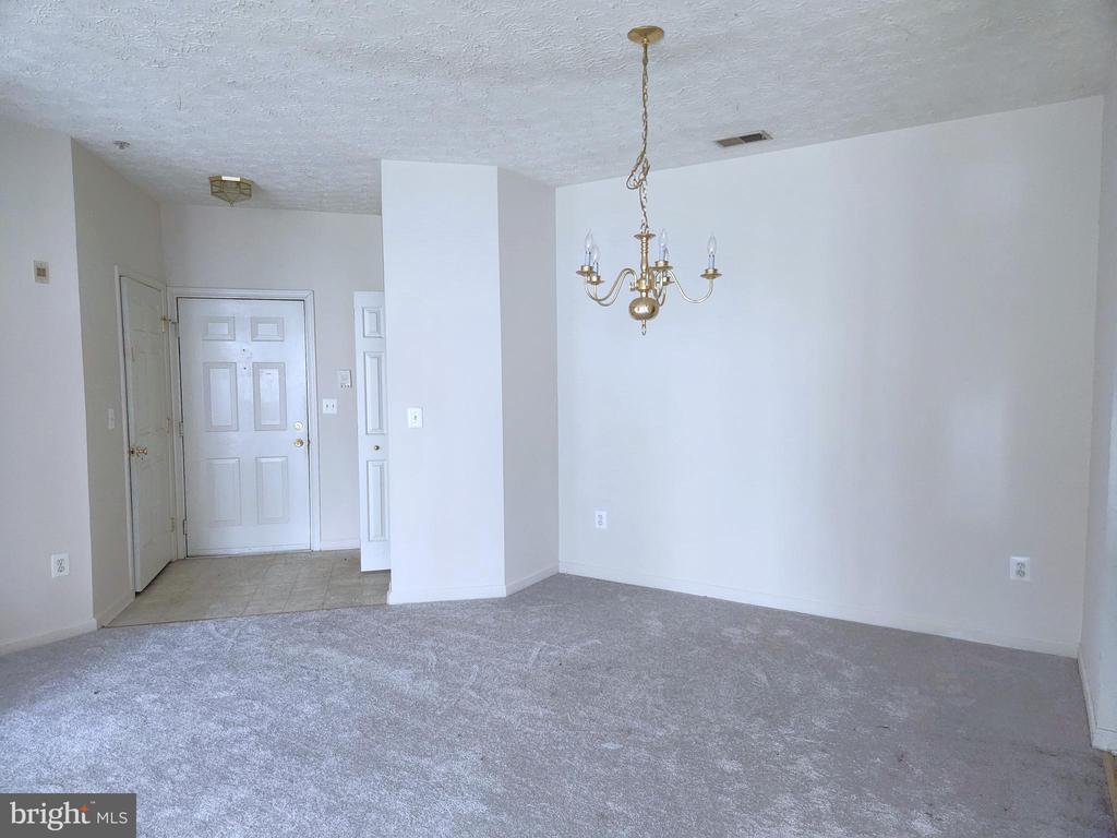 5124 BRIGHTLEAF COURT 5124