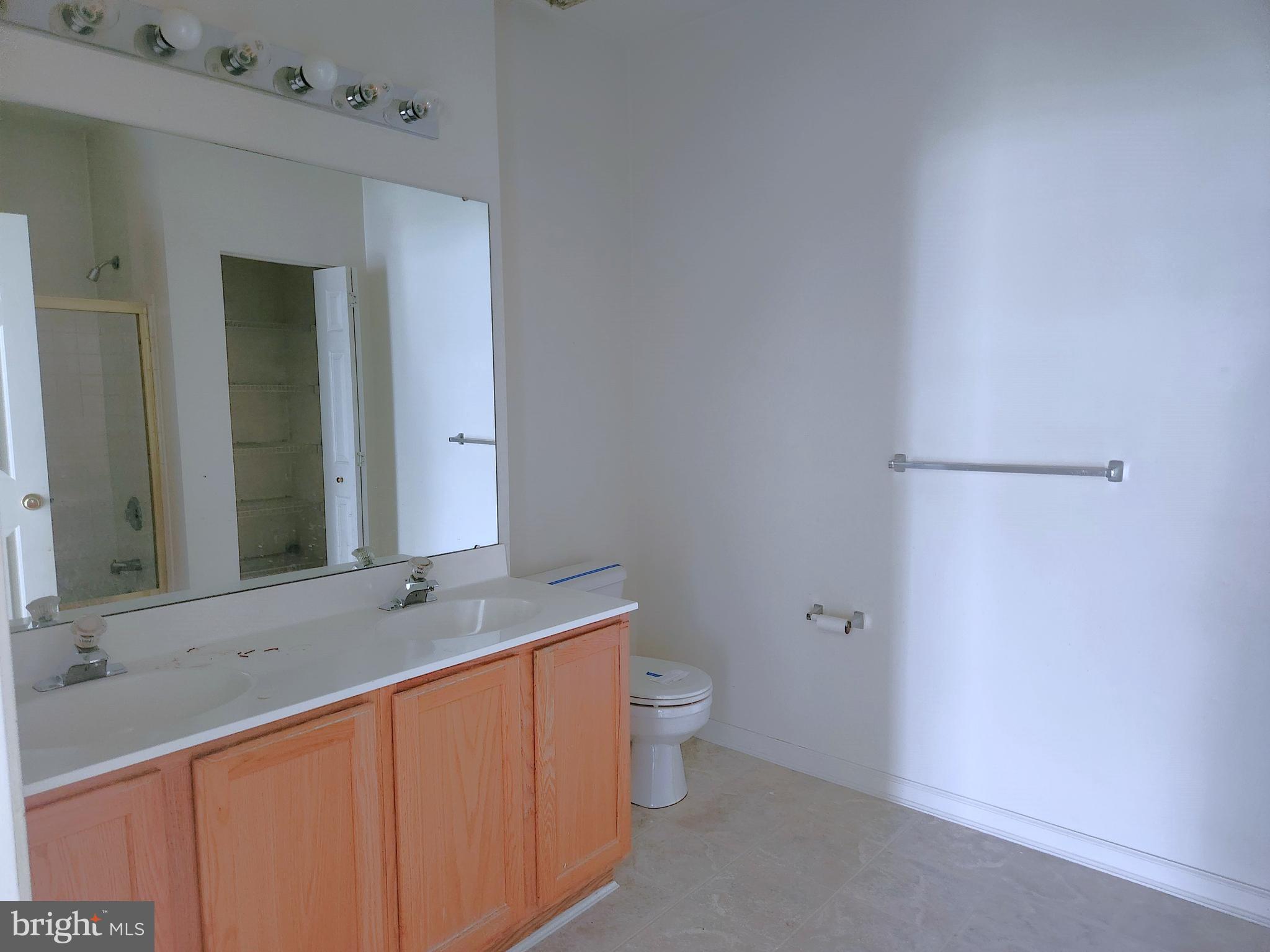 5124 BRIGHTLEAF COURT 5124