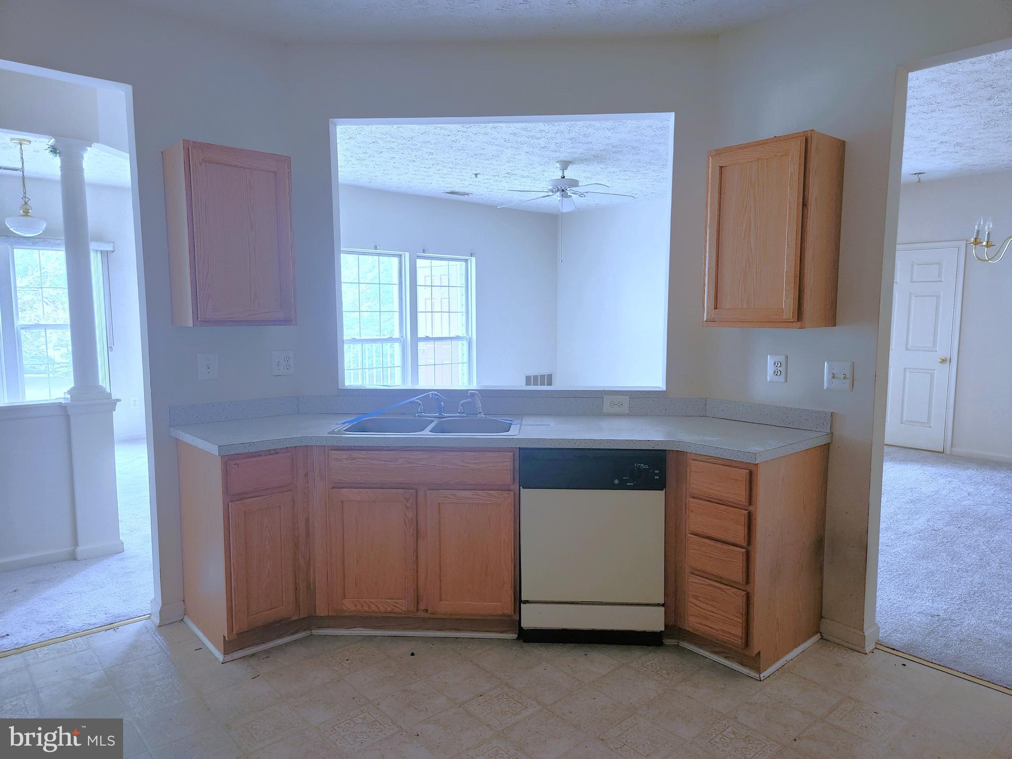 5124 BRIGHTLEAF COURT 5124