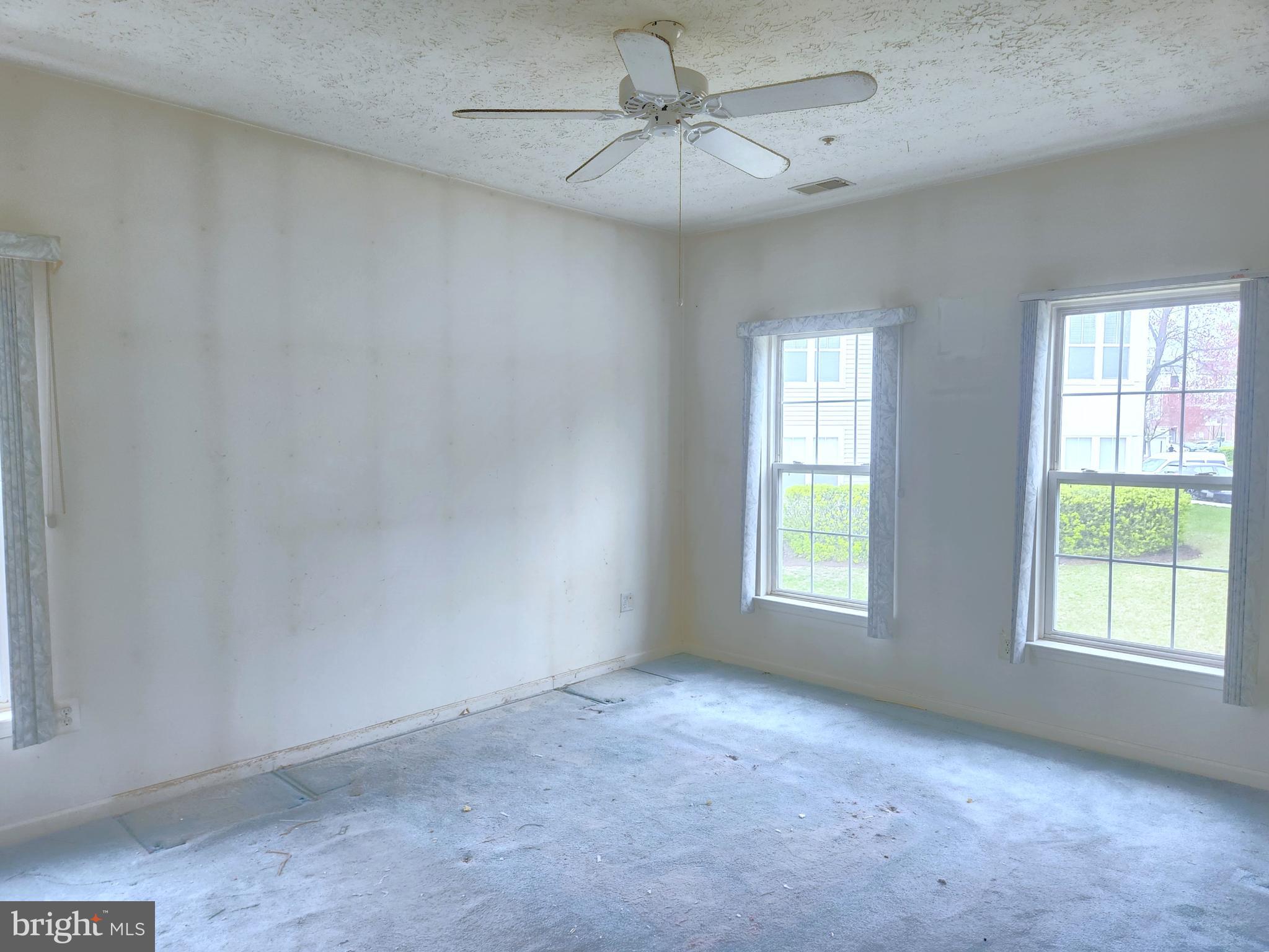 5124 BRIGHTLEAF COURT 5124