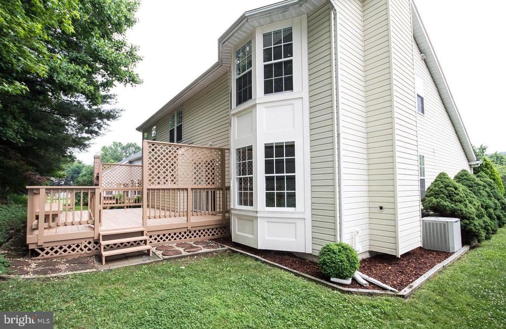 1212 WALNUTWOOD