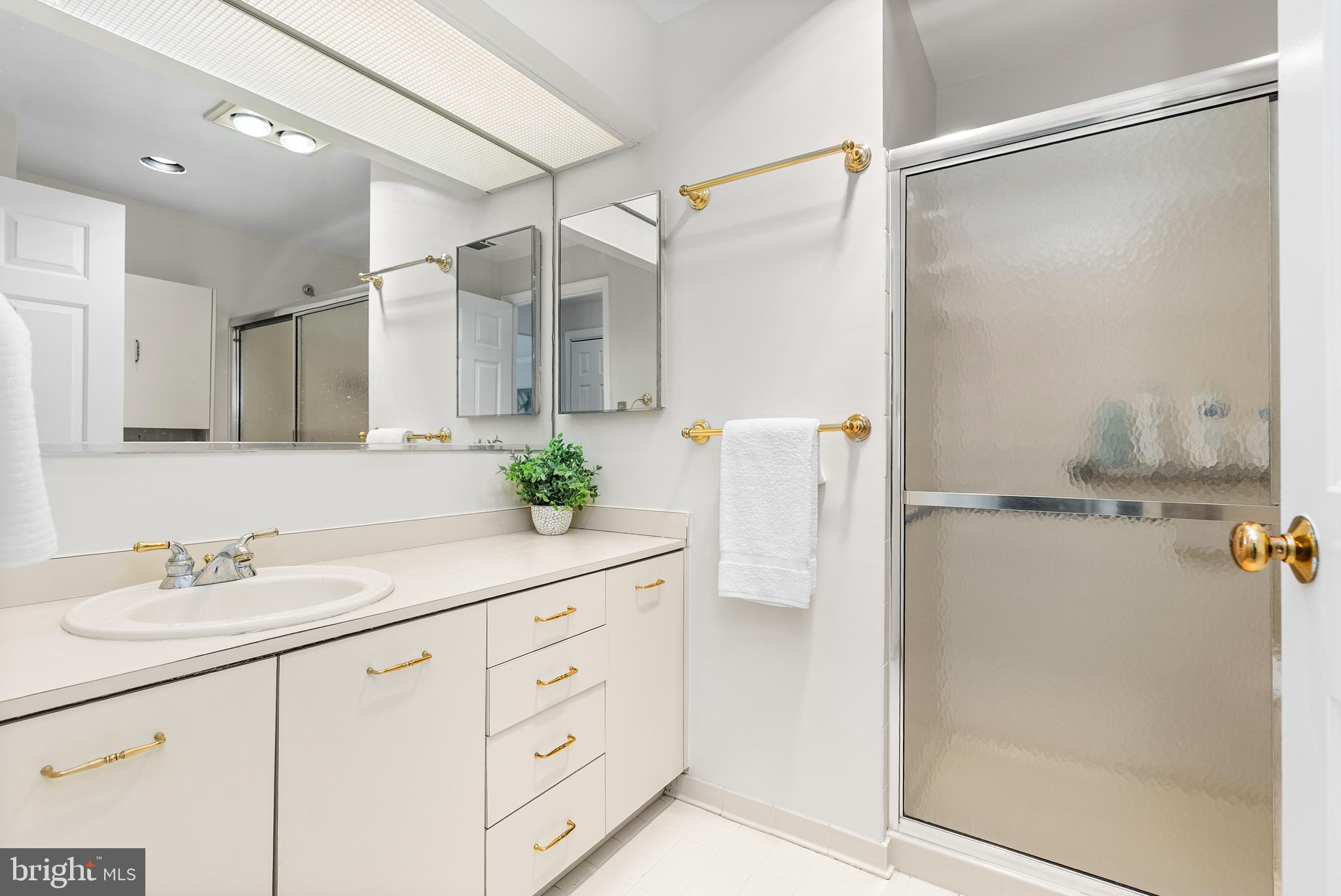 3 Southerly Ct #602