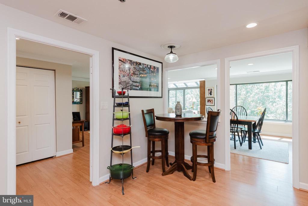 1 SOUTHERLY COURT 601