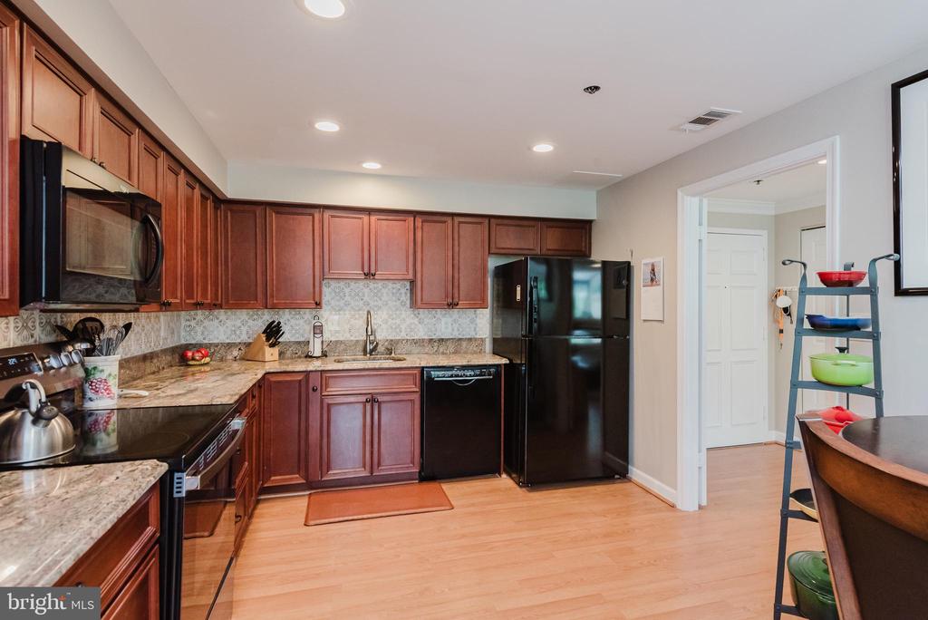 1 SOUTHERLY COURT 601
