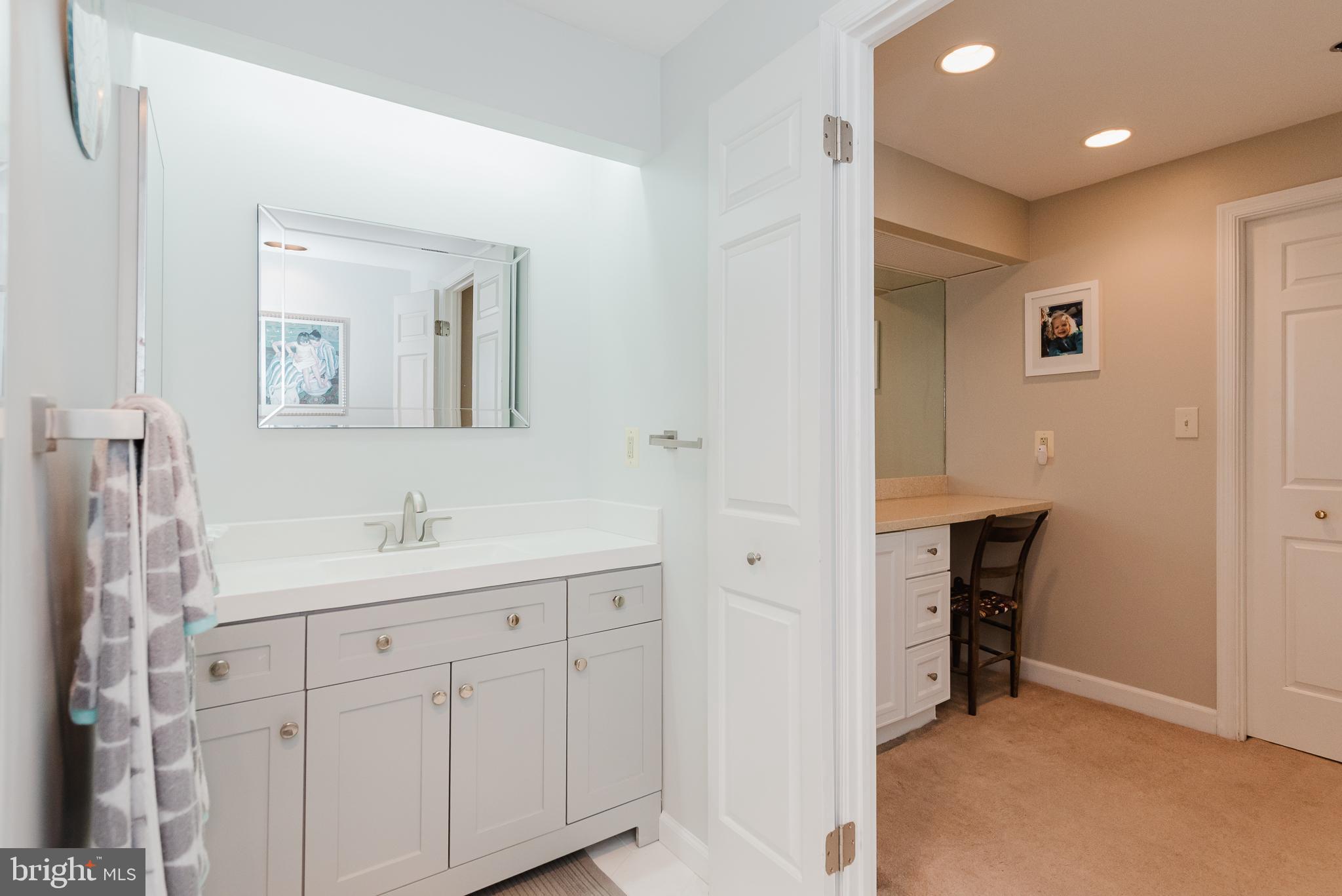 1 SOUTHERLY COURT 601