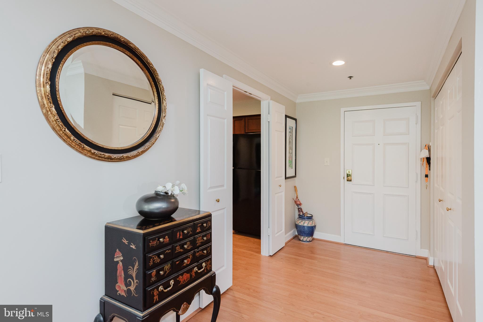 1 SOUTHERLY COURT 601