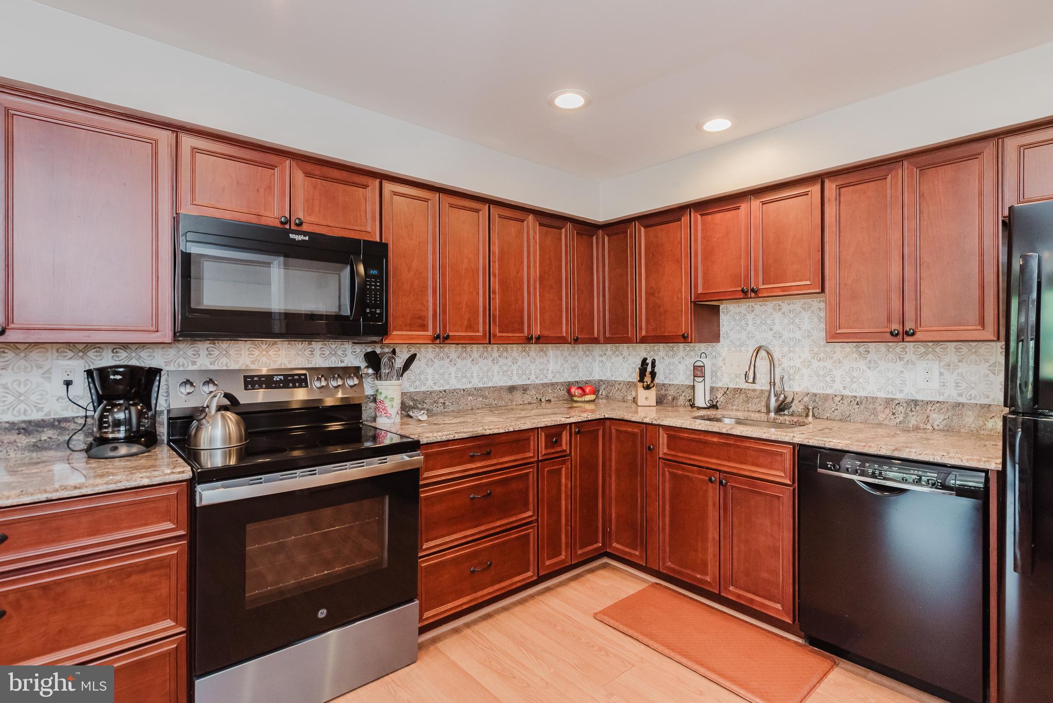 1 SOUTHERLY COURT 601