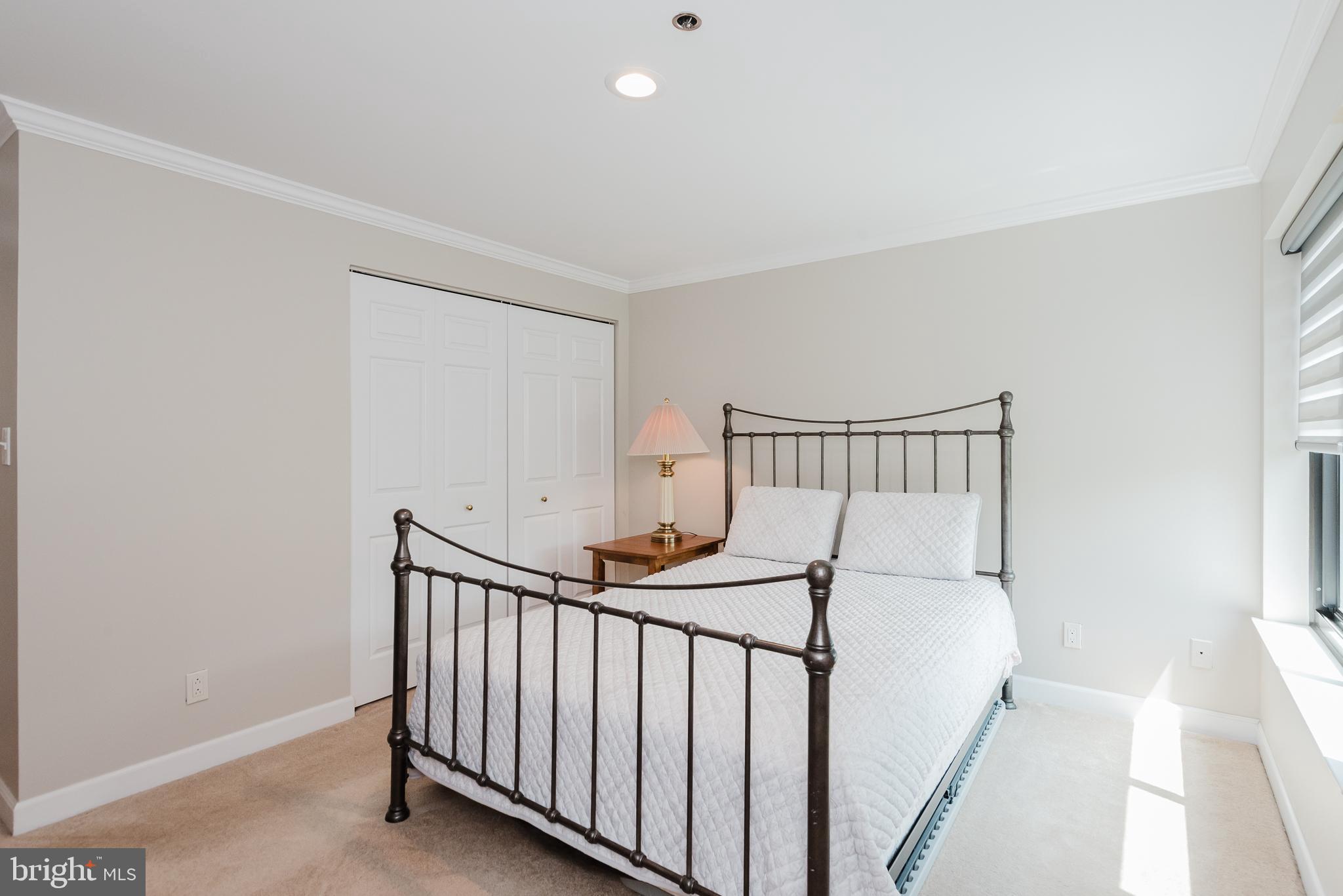 1 SOUTHERLY COURT 601