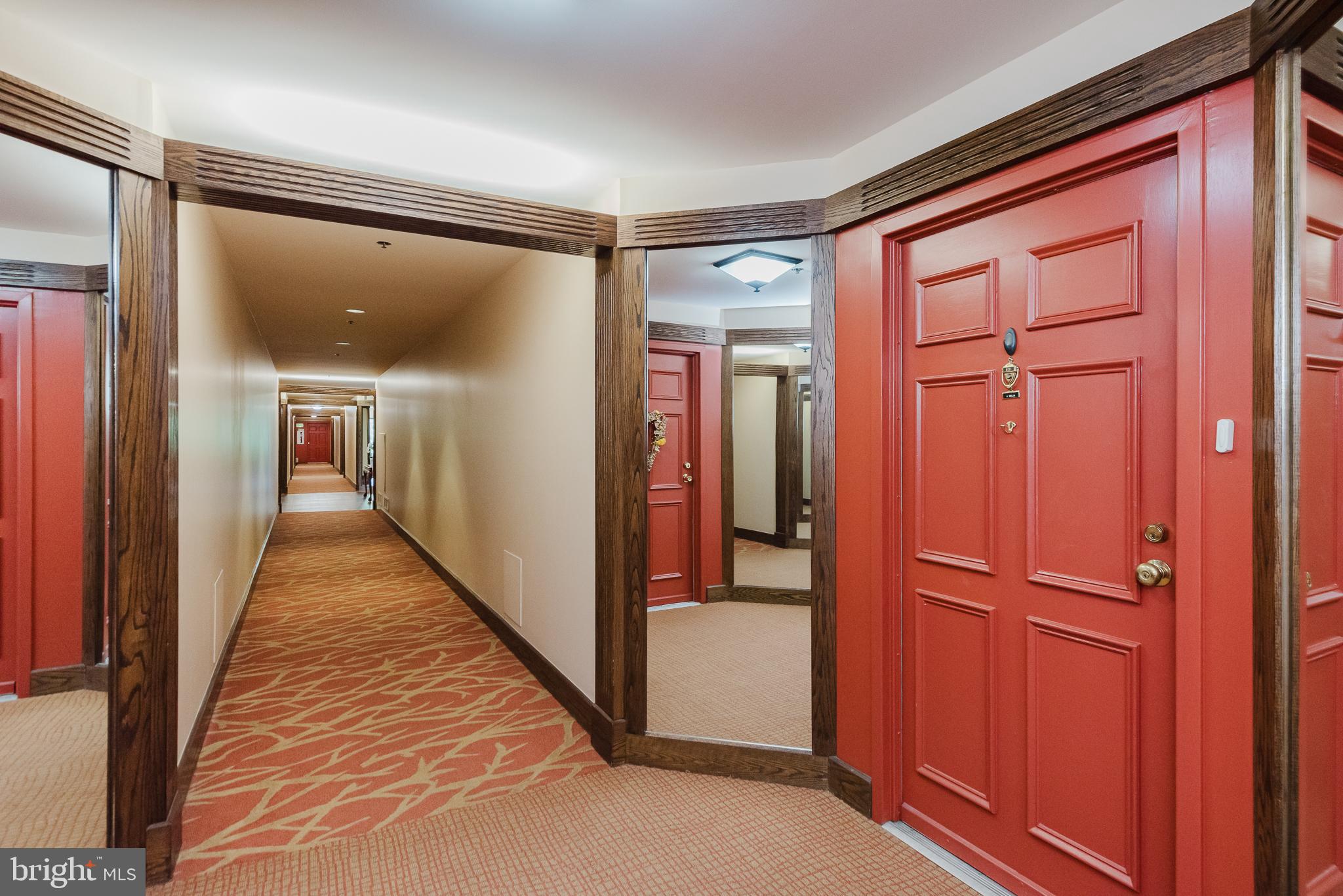 1 SOUTHERLY COURT 601