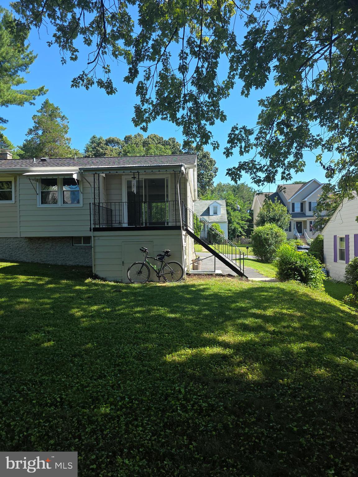 2819 SUPERIOR AVENUE