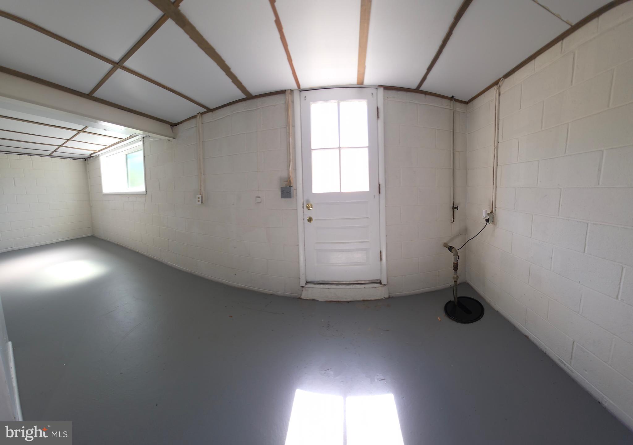 2819 SUPERIOR AVENUE