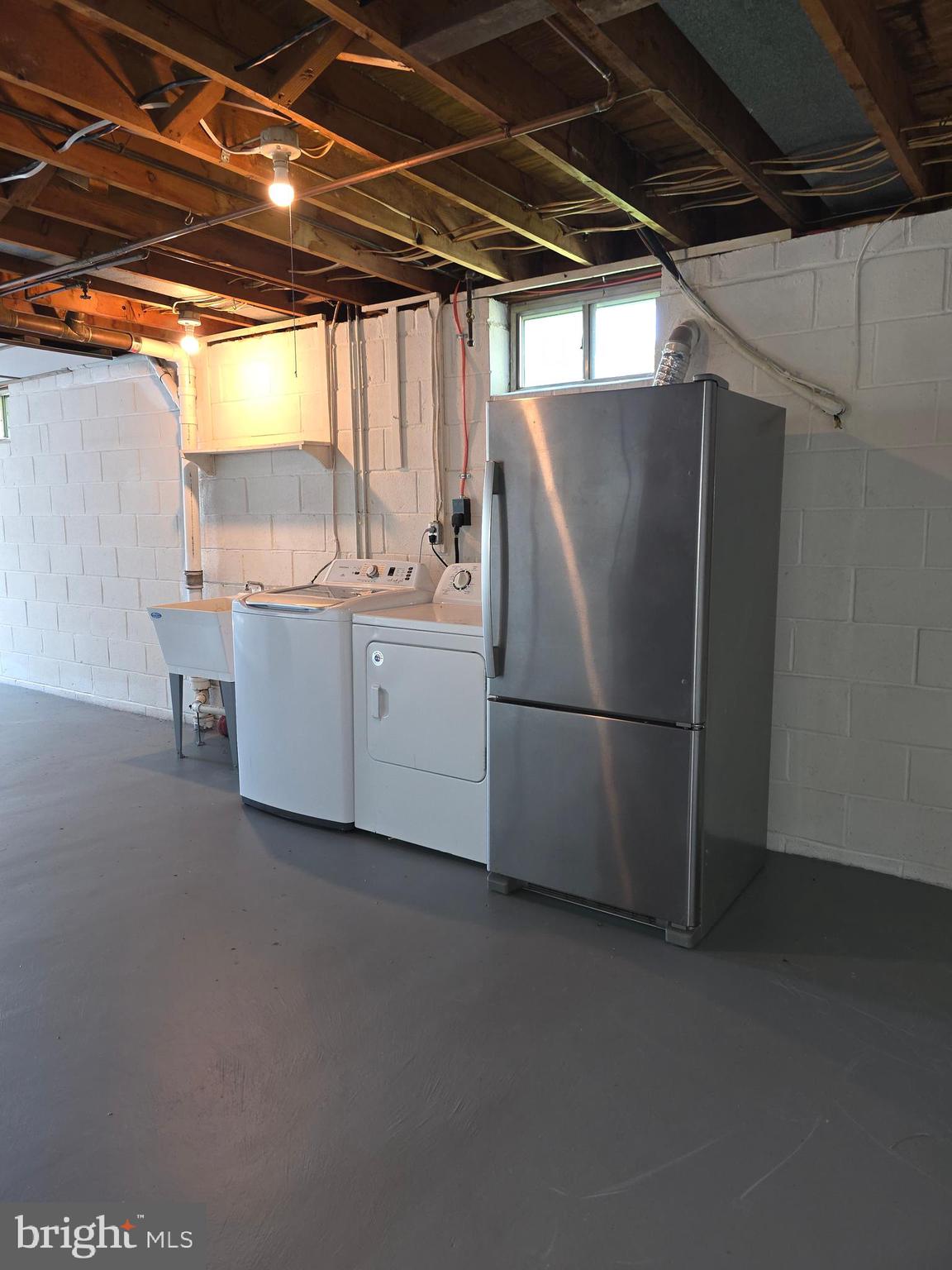 2819 SUPERIOR AVENUE