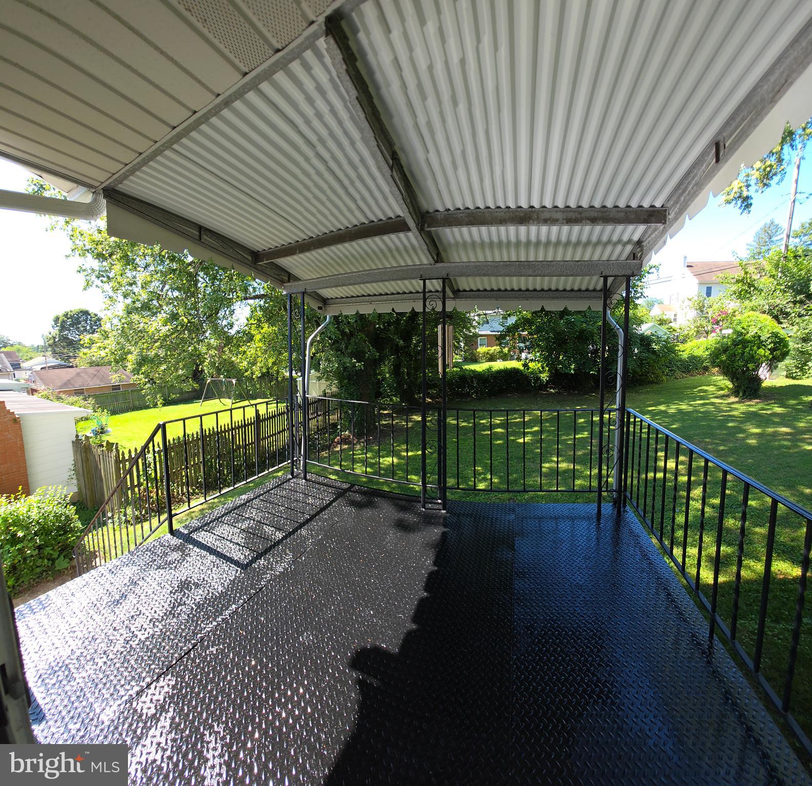 2819 SUPERIOR AVENUE