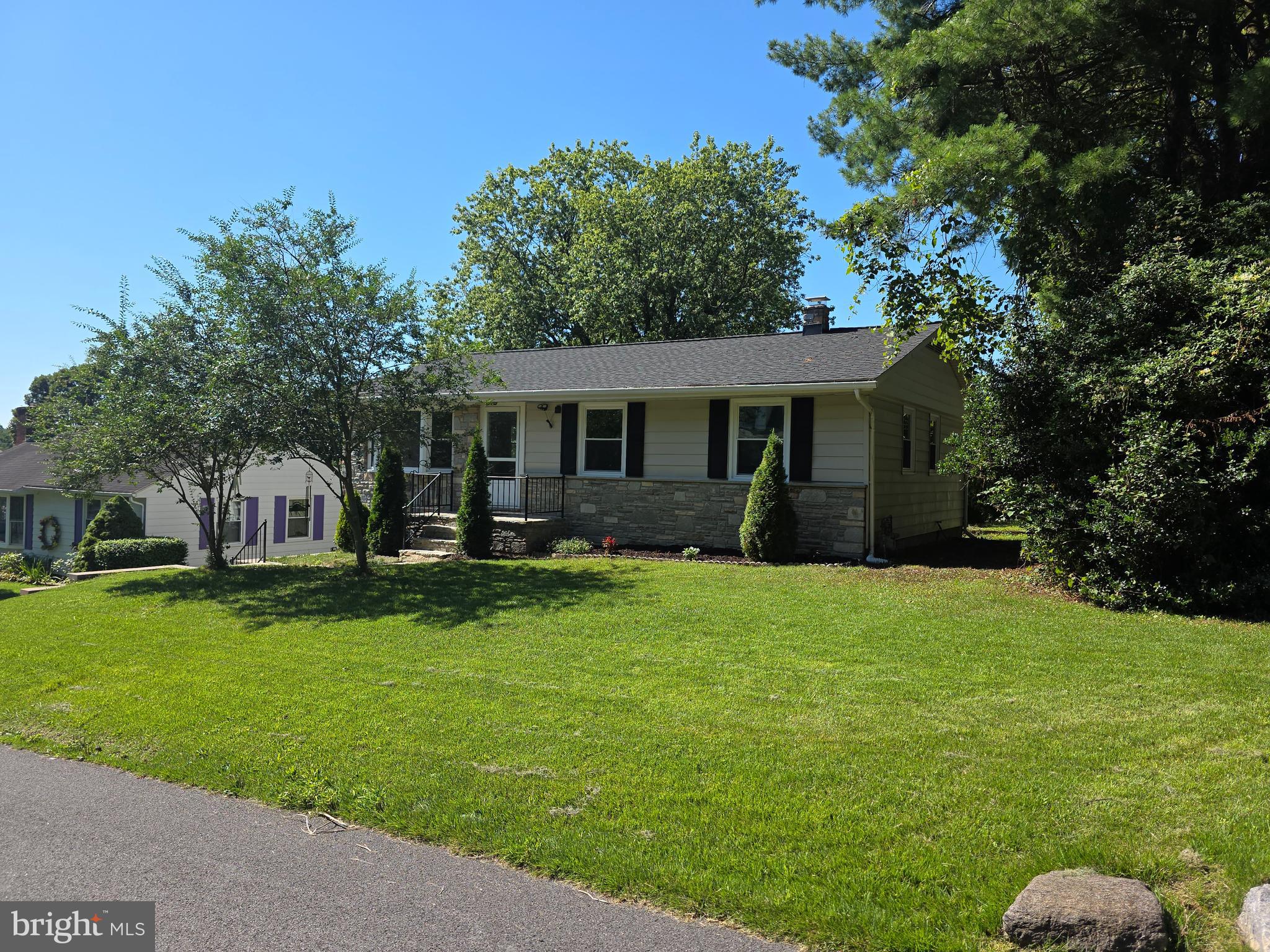 2819 SUPERIOR AVENUE