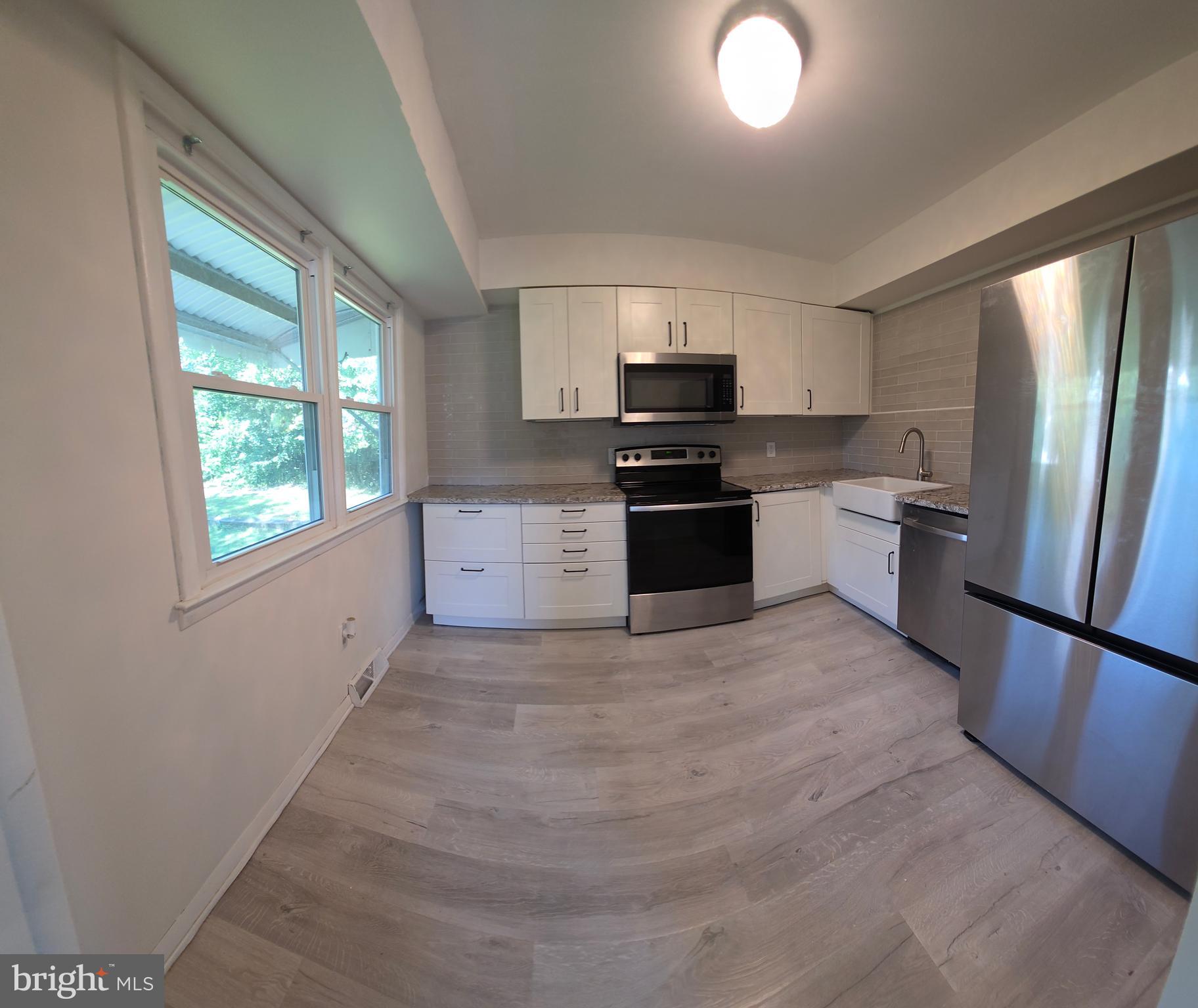 2819 SUPERIOR AVENUE