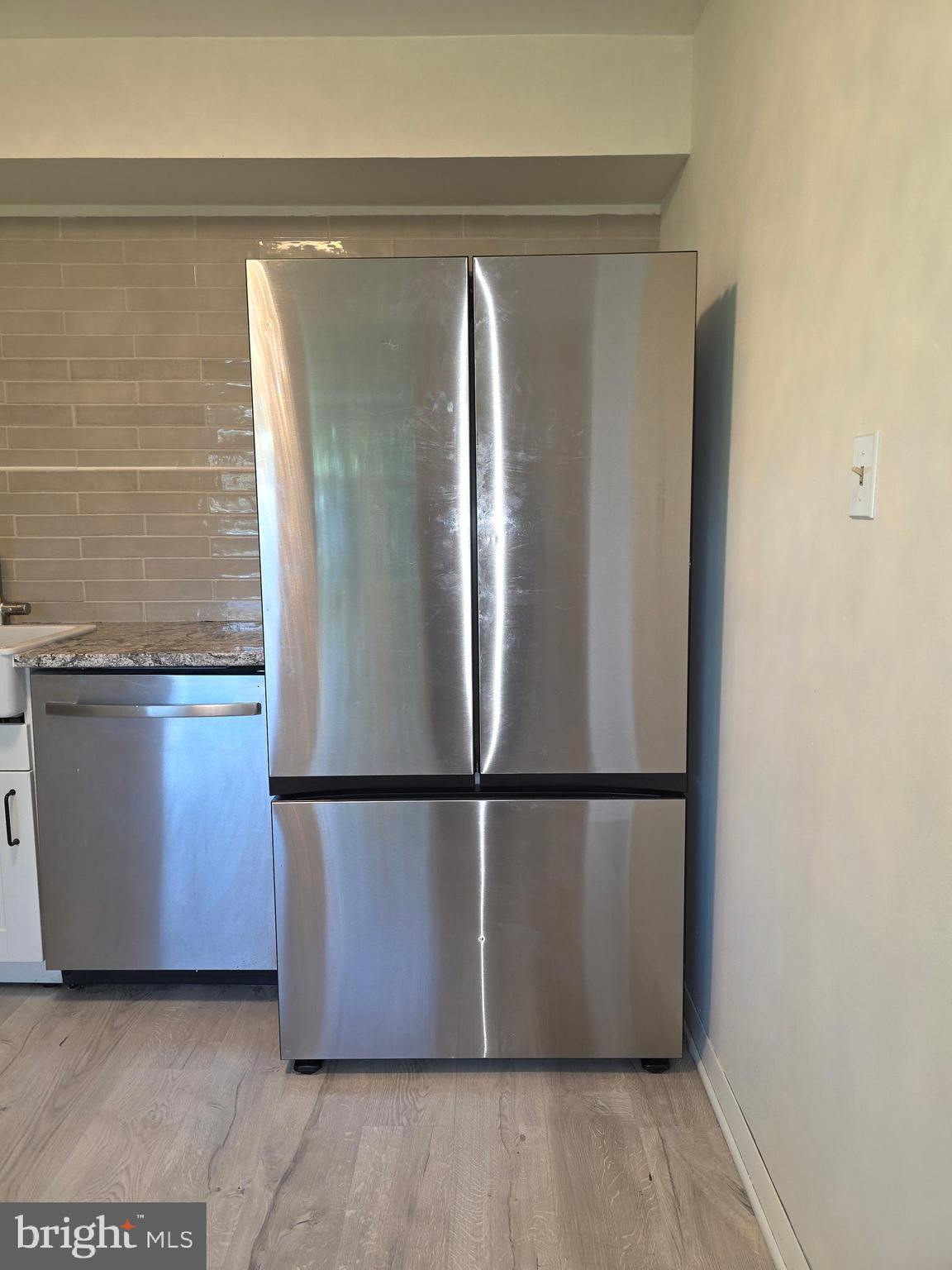 2819 SUPERIOR AVENUE