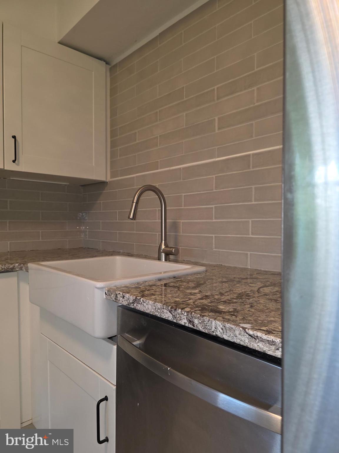 2819 SUPERIOR AVENUE