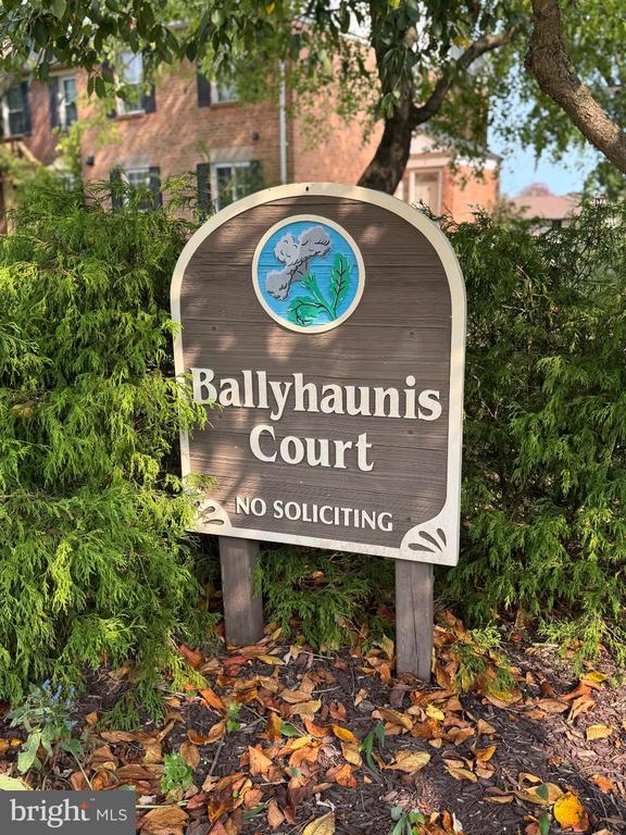 15 BALLYHAUNIS COURT
