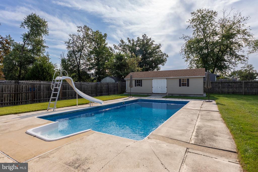 6513 CORKLEY