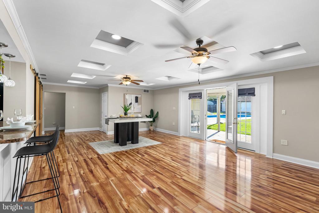 6513 CORKLEY