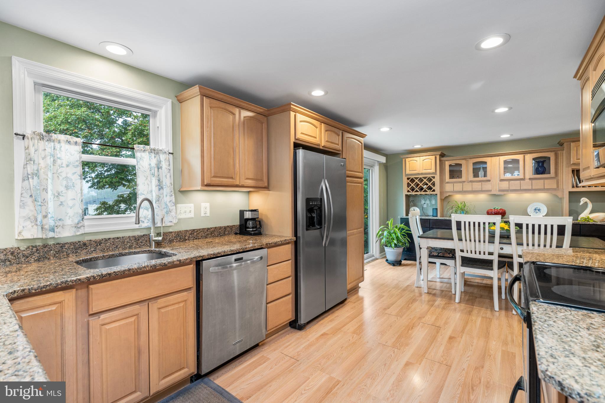 2601 MEADOWLAND COURT