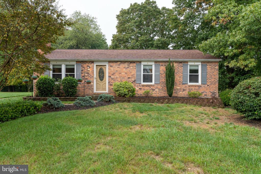 2601 MEADOWLAND COURT