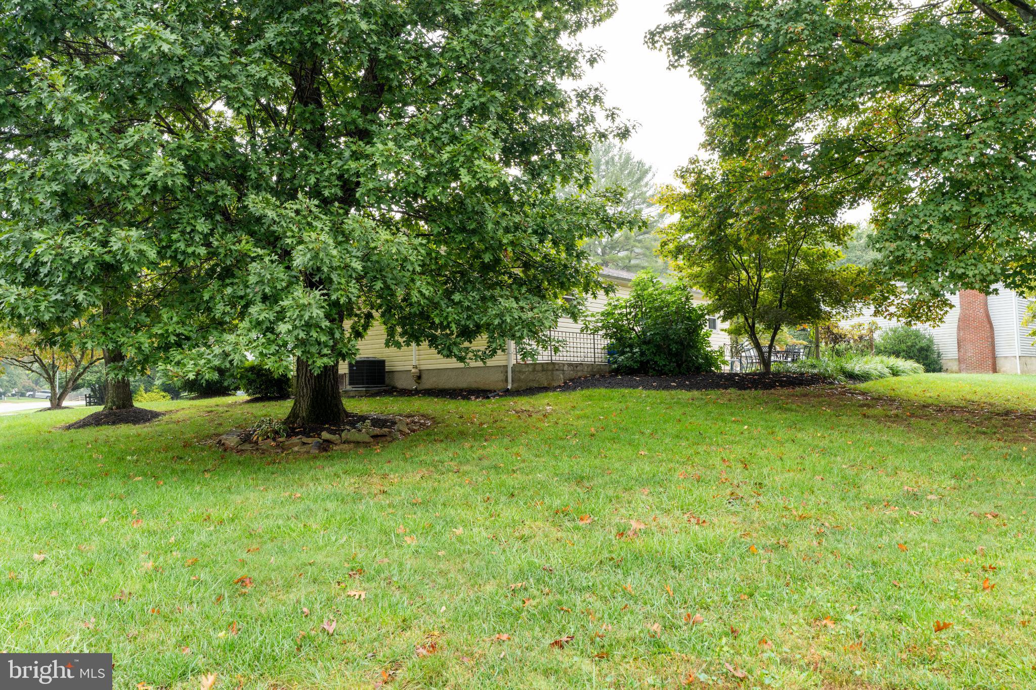 2601 MEADOWLAND COURT