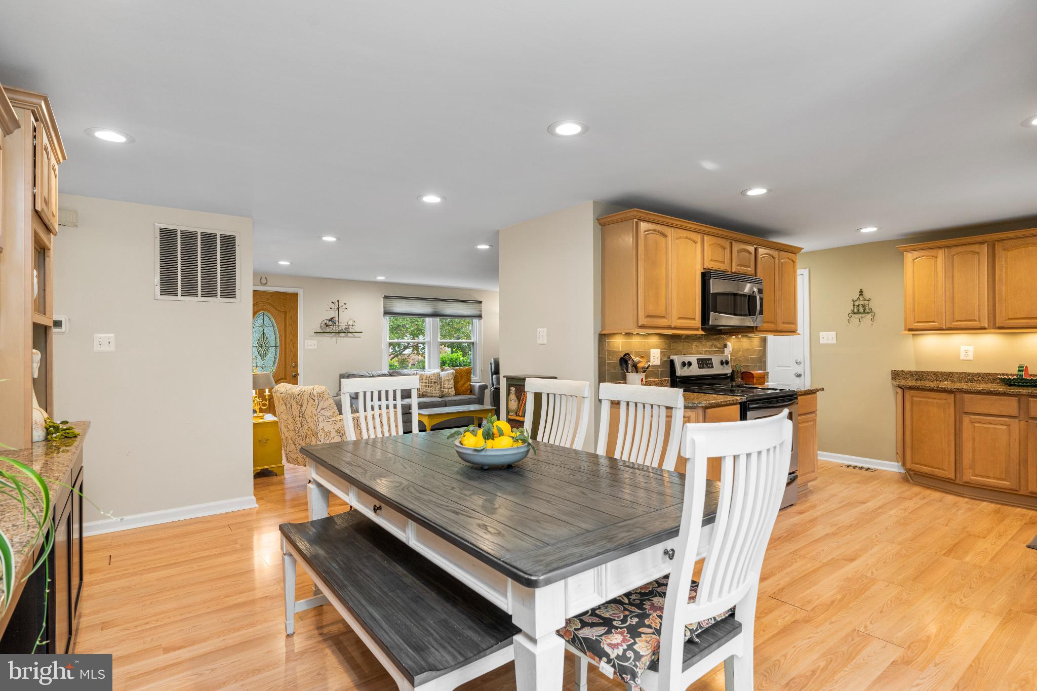 2601 MEADOWLAND COURT