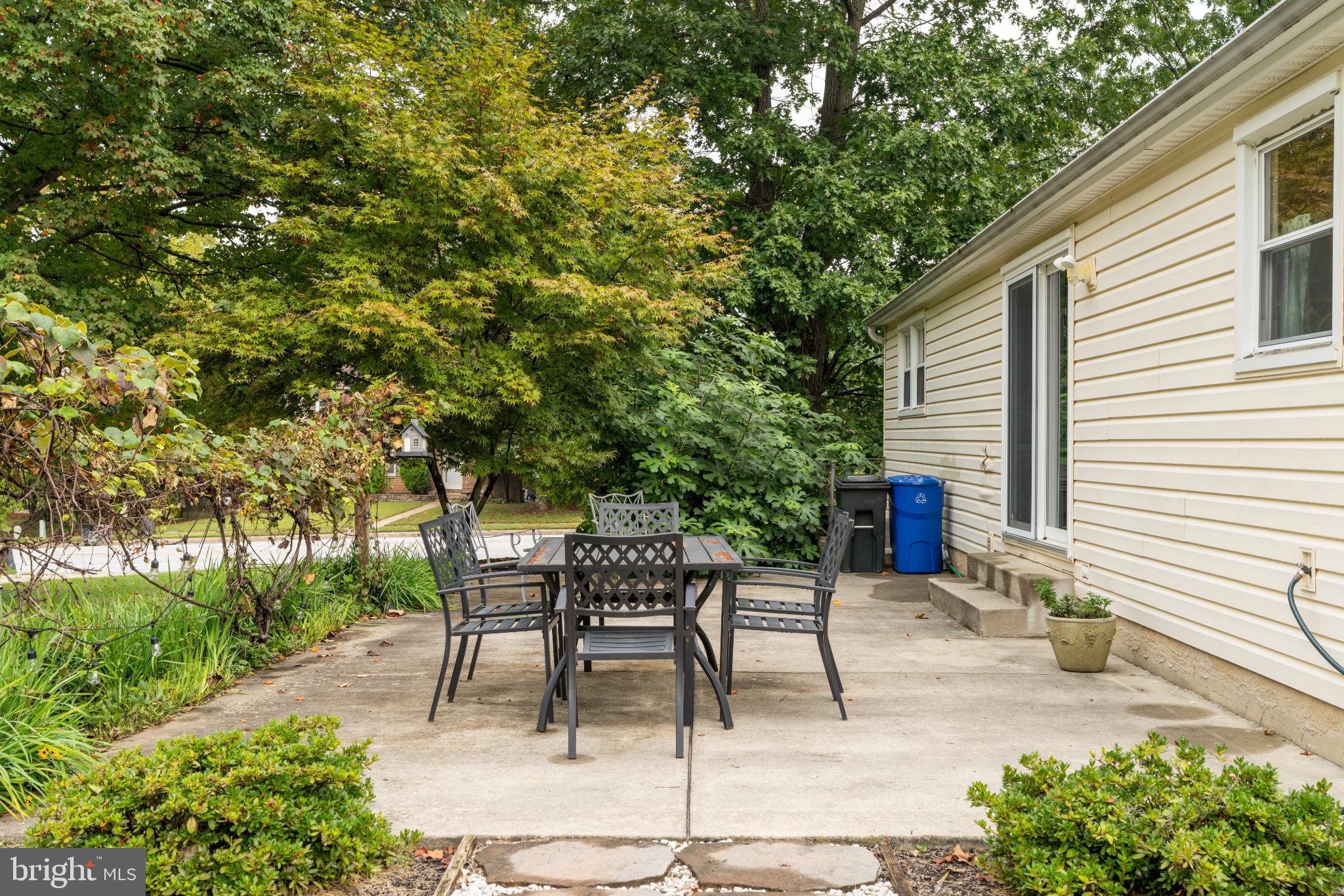 2601 MEADOWLAND COURT