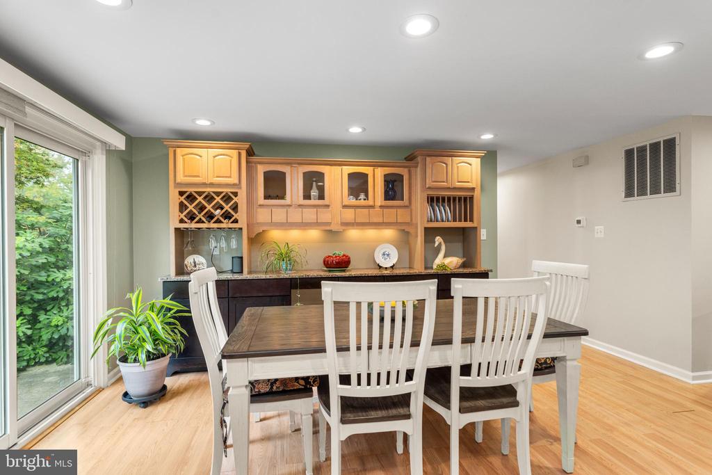 2601 MEADOWLAND COURT