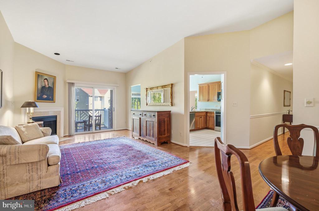 10 BANDON COURT 302