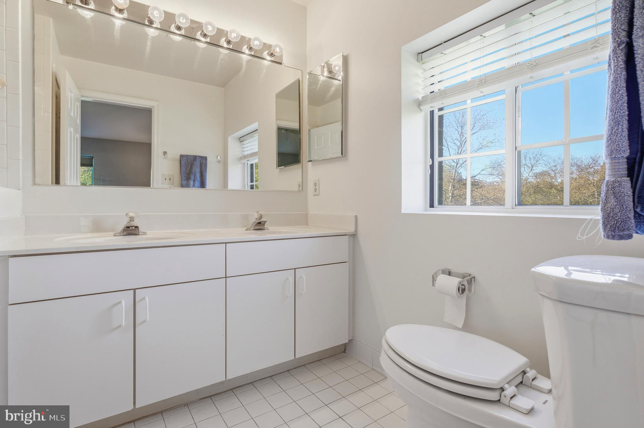 10 BANDON COURT 302