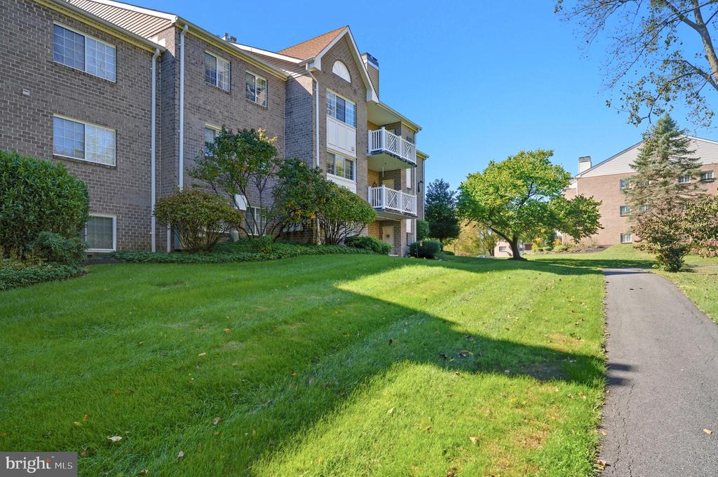 10 BANDON COURT 302