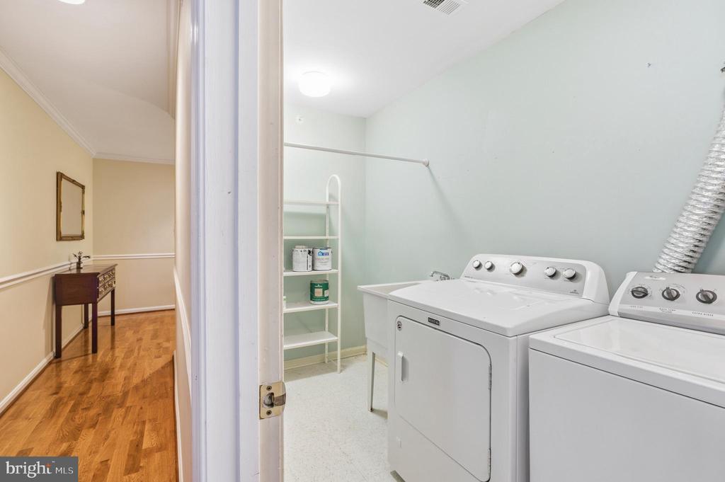 10 BANDON COURT 302