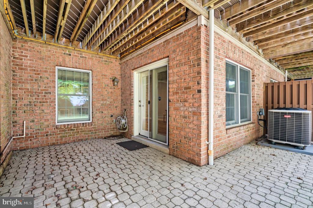 4 CULMORE COURT
