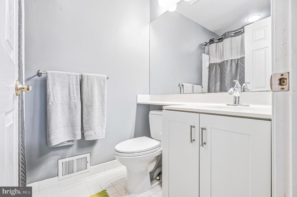 4 CULMORE COURT