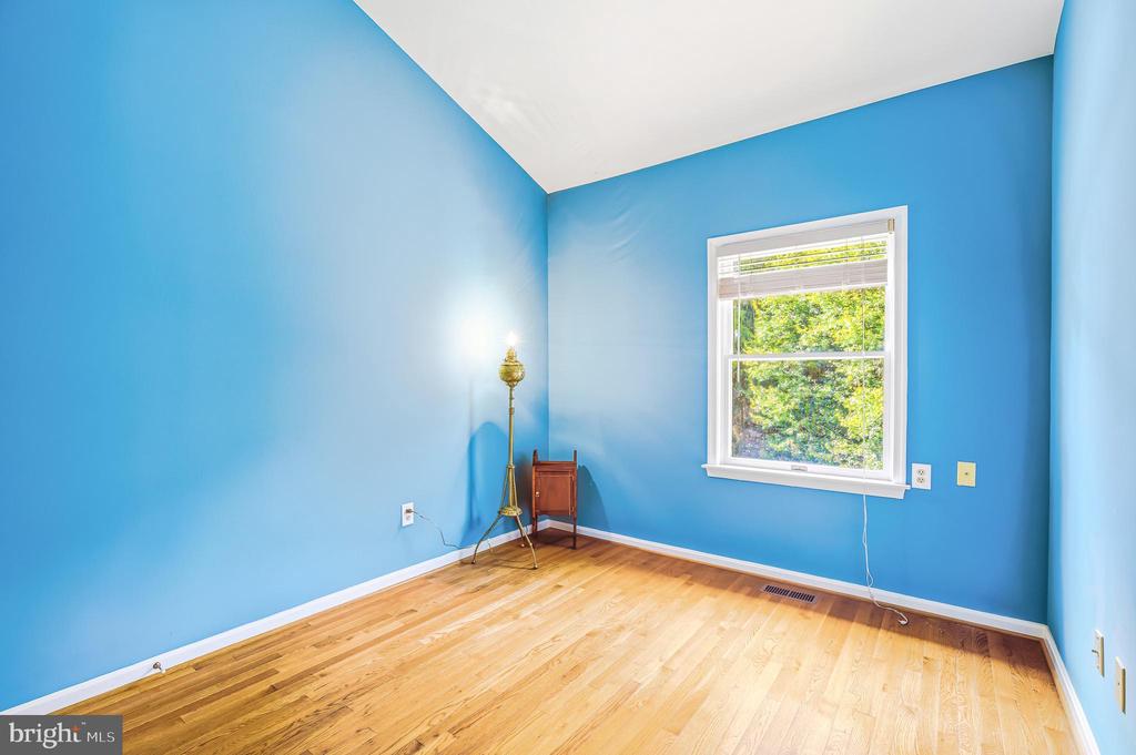 4 CULMORE COURT
