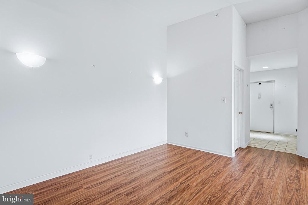 10 BANDON COURT 301