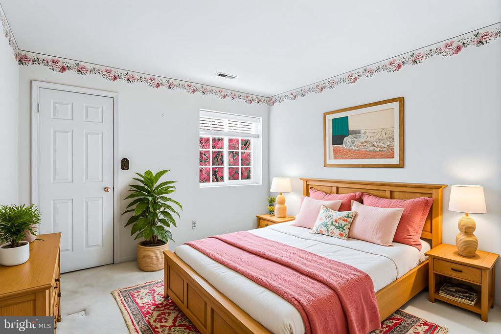 10 BANDON COURT 301