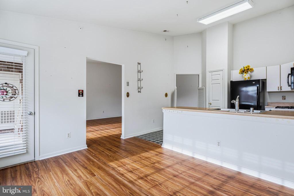 10 BANDON COURT 301