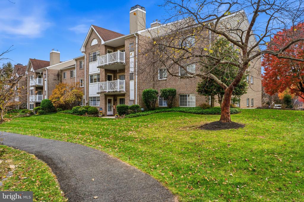 10 BANDON COURT 301