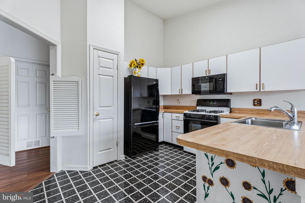 10 BANDON COURT 301