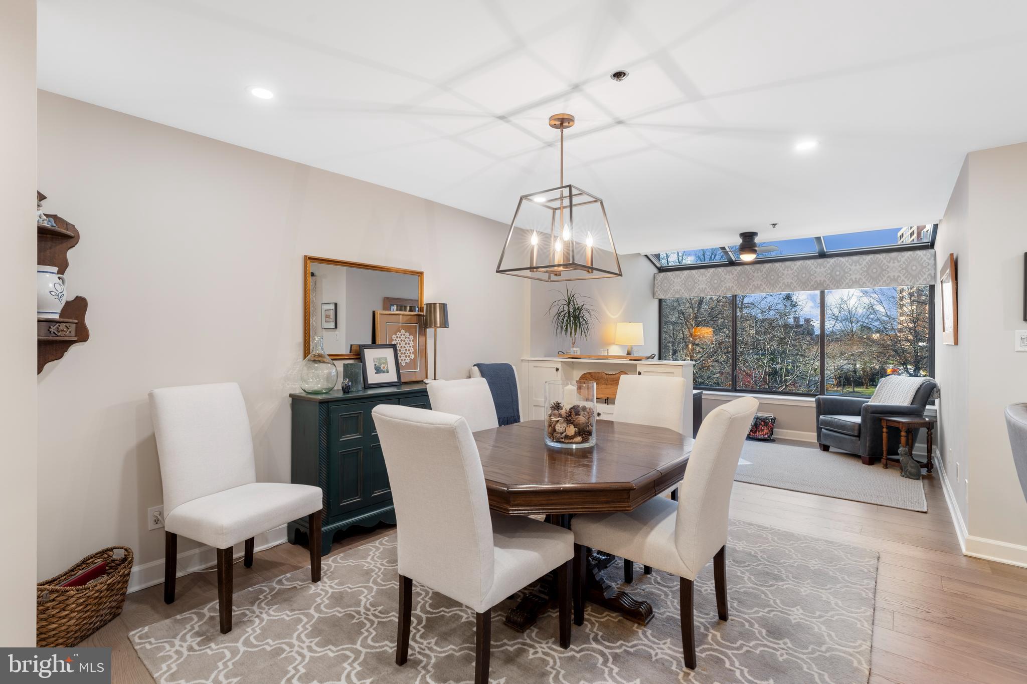 2 SOUTHERLY COURT 302