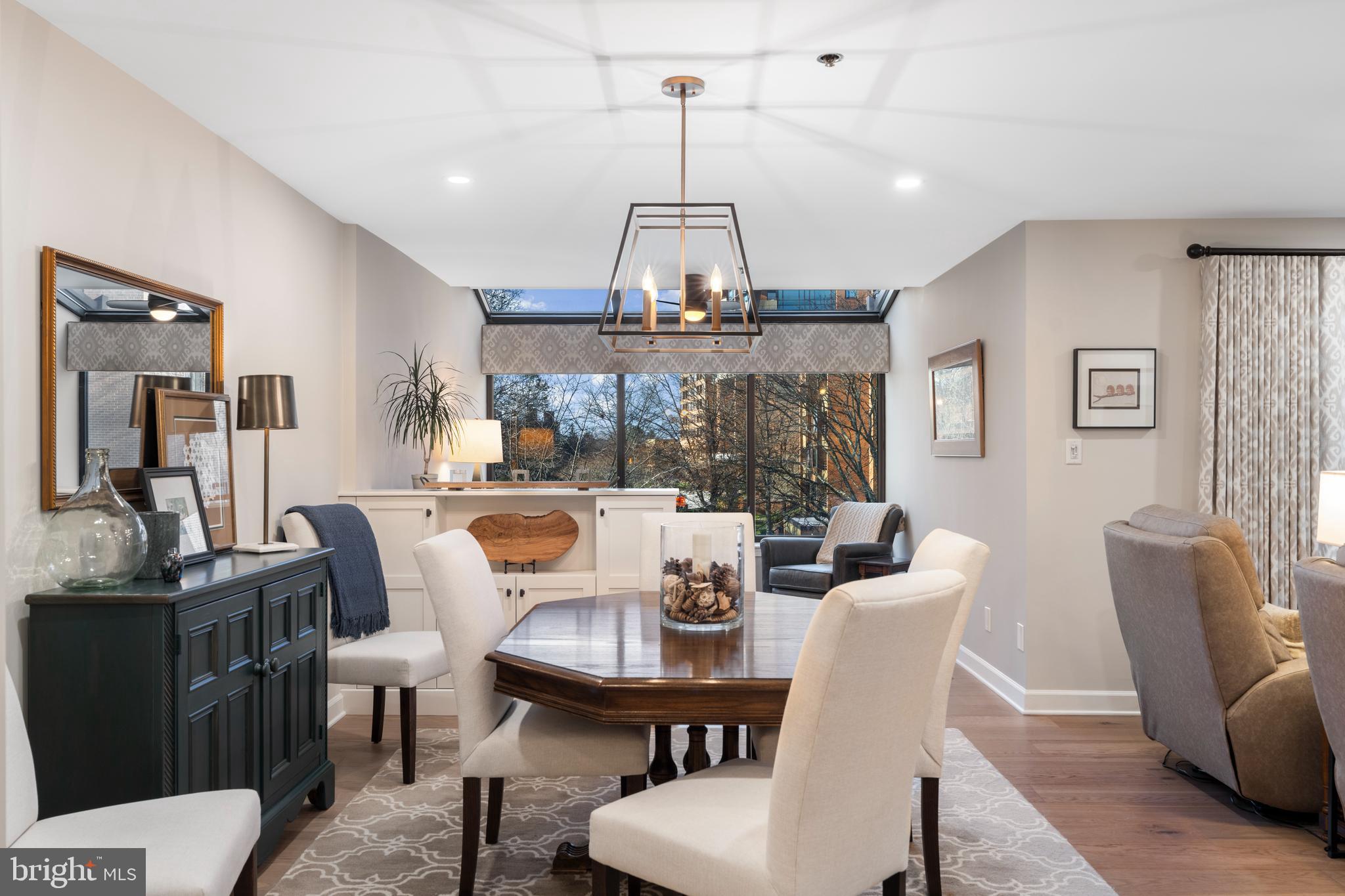 2 SOUTHERLY COURT 302